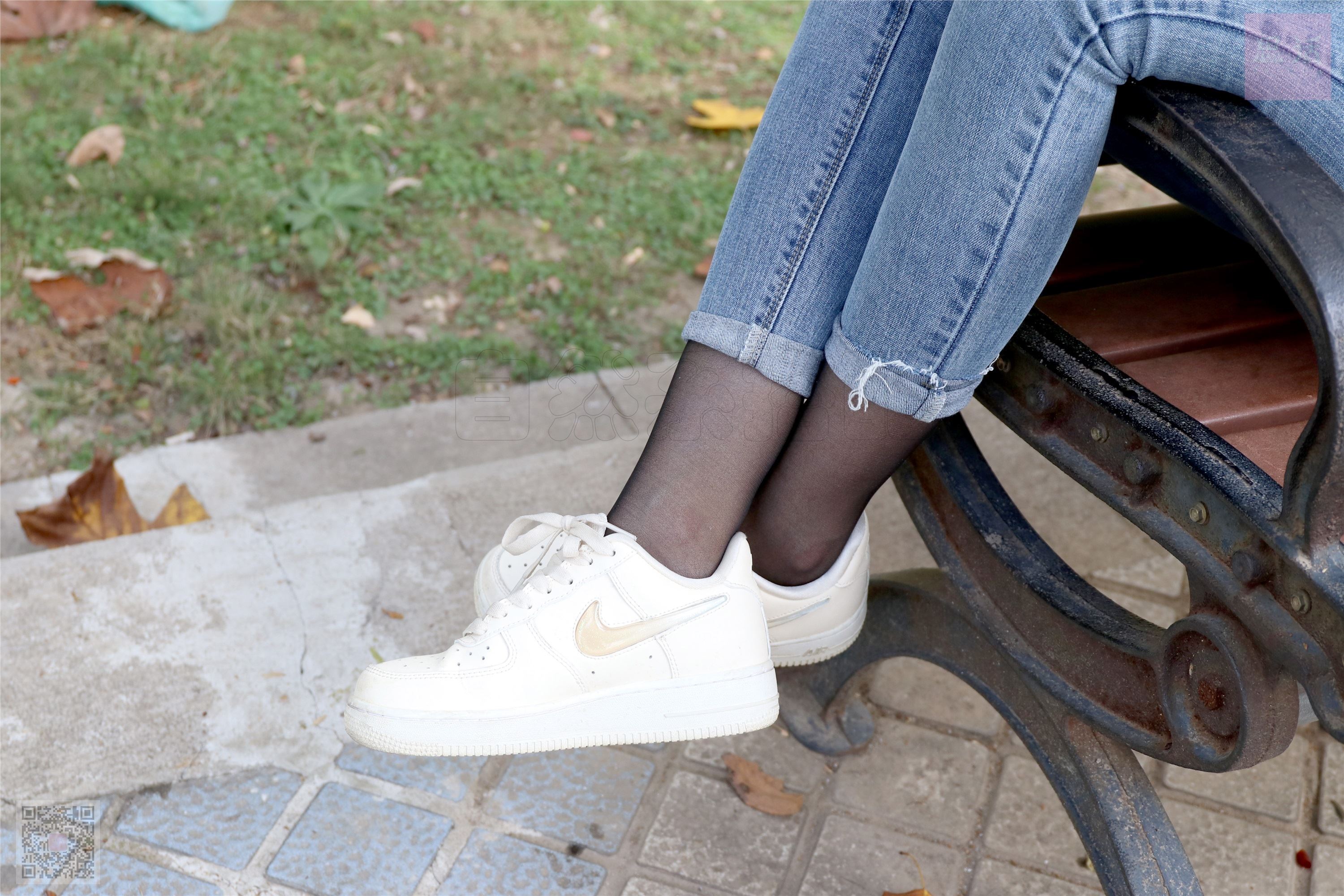 SiHua思话  SH026 露露 人群里的裤里斯